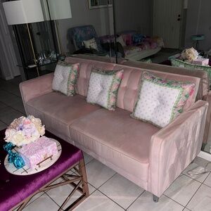 3 Lilly Pulitzer pillows